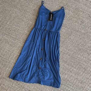 NWT small Blue Button-Down Midi Dress